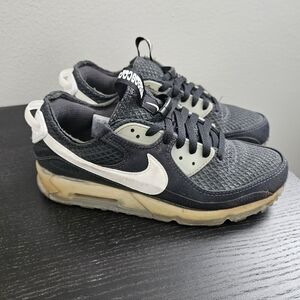 Nike Air Max 90 Terrascape Mens Size 9 Black Sneakers DM0033-002